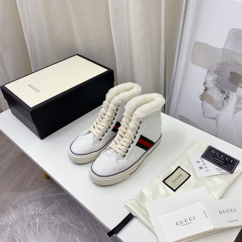 G*u*i casual shoes